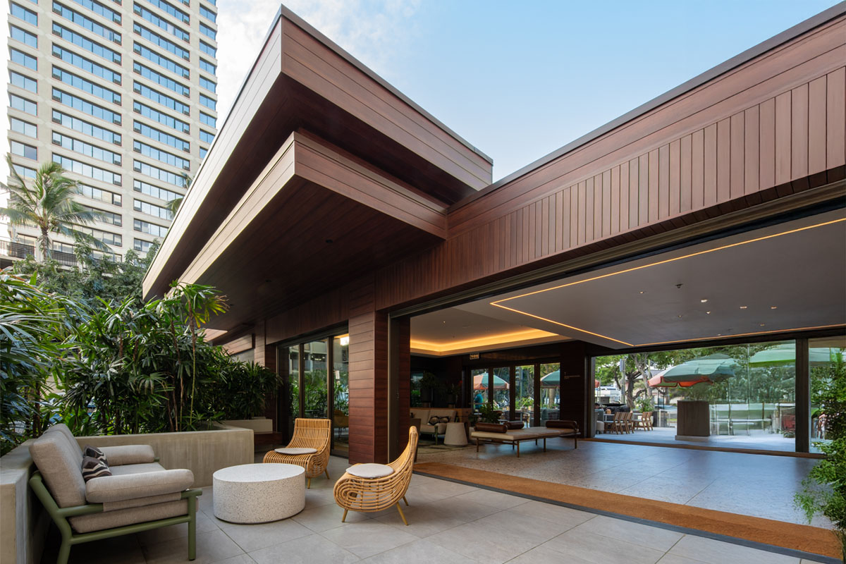 Romer Waikiki at the Ambassador Exterior