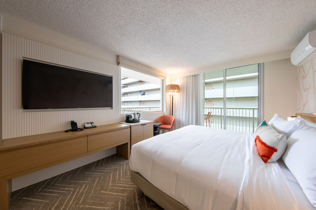 Romer Waikiki at the Ambassador Bedroom