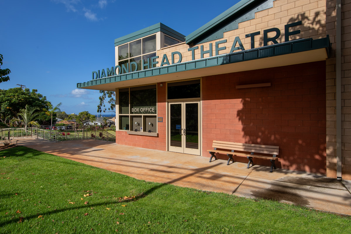 Diamond Head Theatre exterior of building